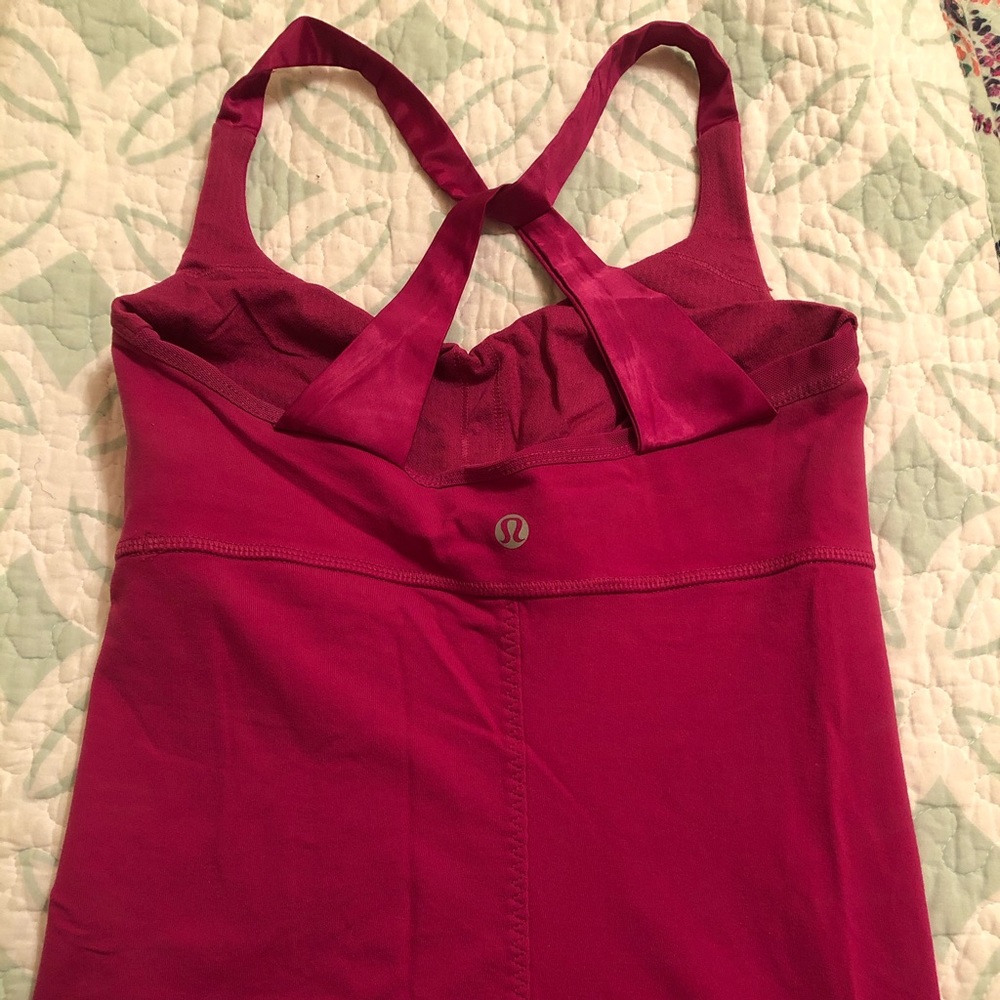 Lululemon tank!